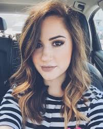 Simone Fortin, la jolie youtubeuse, animatrice et blogueuse [Girl Crush  103]