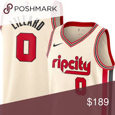 A one on one conversation with damian lillard who, true to his nature, didn't hold back at all. Portland Trail Blazers 0 Damian Lillard Jersey 100 Authentic Ultra Rare 2019 20 Nike Swingman Jersey S Trail Blazers Jersey Portland Trailblazers
