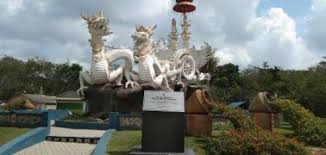 Fun for the whole family. Hari Kedua Lebaran Islamik Centre Tubaba Mulai Di Padati Pengunjung