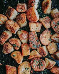 Official Whole30 Recipes On Instagram Kirsten From Bucknakedkitchen Here With Crispy Irish Roasties Inspired Whole 30 Recipes Roasties Recipe Irish Cuisine