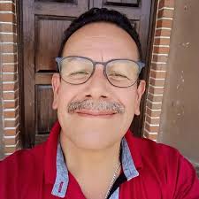 Alex Medrano (@abuenrostro894) • Threads, Say more