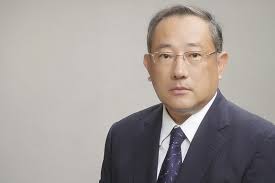 The Worldfolio: b-ex Leads in Clean Beauty, Focusing