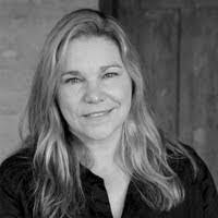 Casandra Gates's Instagram, Twitter & Facebook