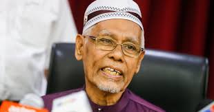Sebagai makluman, lampiran jadual waktu imsak dan berbuka puasa ramadhan tahun 1442h / 2021m disertakan ini adalah rasmi terbitan oleh jabatan kemajuan islam malaysia (jakim), kerjasama jabatan mufti negeri pulau pinang. Solat Jumaat Jemaah Dibenarkan Di Mukim 12 Di Pulau Pinang Berita Projekmm