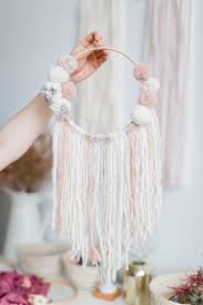 Traumfanger Mit Name Kinderzimmer Makramee Bommeln Wandbehang Etsy Traumfanger Selber Basteln Bommel Machen Makramee Selber Machen