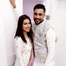 Pakistani crickter mohammad amir and his wife interview after wedding subscribe for more leatest news updates,dramas, talk shows,sports news,india. Narjis Amir Narjiskhan25 Twitter
