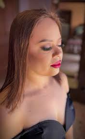 Karla Saavedra Makeup. added a...