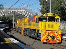 An Empty Coal Train Returns From Brisbane S Fisherman S Island Port On Its Way Back To A Darling Downs Coal Mine Coal Mining Train Downs