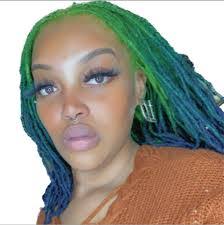 Sonja Ladd's Instagram, Twitter & Facebook