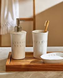 The versailles bath accessories shimmer with luxury. Zara Home Sales The Best Prices To Update The Bathroom And Put It In Spa Mode Interior Magazine Leading Decoration Design All The Ideas To Decorate Your Home Perfectly