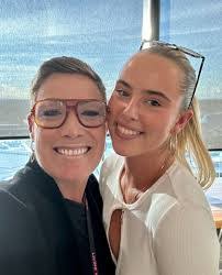 Ebony Hooper's Instagram, Twitter & Facebook