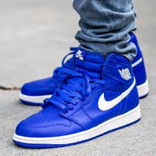 Air Jordan 1 Hyper Royal On Feet Sneaker Review Nike Shoes Jordans Sneakers Air Jordans
