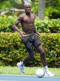 This style of play is quite risky for the goalkeeper, but neuer brings only positive results. David Beckham Real Height In Feet