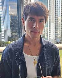 Juan Carlos Cuenca's career and relationship