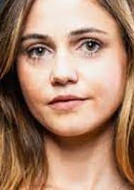 Tamara Roman's Instagram, Twitter & Facebook