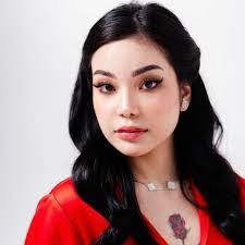 Rhea Francisco's Instagram, Twitter & Facebook