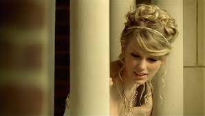 Pin On Taylor Swift Love Story Video