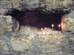 كهف في العيزرية، دولة فلسطين (ar). Al Eizariya The First Tomb Of Lazarus And The Home Of Martha And Mary A Jaunt Around The World Israel