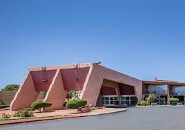 Located just minutes from lake powell, our hotel. 11 Best Verified Pet Friendly Hotels In Page With Weight Limits Pet Fees