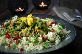 Scharfes Mungo Curry Mit Couscous Veggi Es Mungobohnen Mungobohnen Rezept Veganes Curry