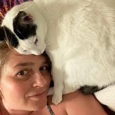 Do you think a high functioning autistic would do better in a group home or  independent livin?