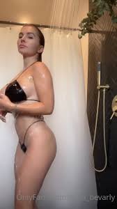 Sofia Bevarly shower