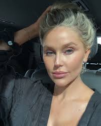 Caroline Larson (@dr.carolinelarson) • Instagram photos and videos