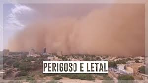 An unusually large south atlantic storm struck the southern coast of south africa on 7 june 2017 with wind speeds as high as 120 km/h. Tempestade De Areia Youtube