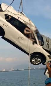 Vaitheswaran who was involved in a fatal accident at penang bridge last month has been charged with reckless driving and. The Suv That Crashed Into The Ocean From Penang Bridge Has Been Retrieved At 6pm Today