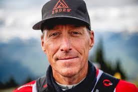 Chris Hauth's Instagram, Twitter & Facebook