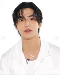 MOON is at the center of universe today, because it's his birthday! 🎉  #HappyBirthday #October6th #Bday #HBD #Birthday #MOON #BROWN #CONY #SALLY  #LINEFRIENDS