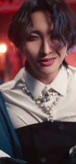 Iris Choi's Instagram, Twitter & Facebook