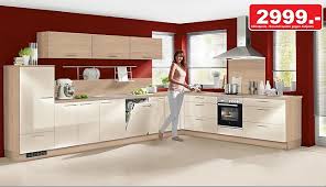 Weil sie aus komplexen, hochfunktionalen möbeln bestehen ist es wichtig, dass ihnen beim kauf ein spezialist zur seite steht, der sich mit der beratung und planung bestens auskennt. Nolte Musterkuche Nolte Einbaukuche Programm Echt Lack Trend Lack In Magnolia Hochglanz Lack Provence Ulme Matt Ausstellungskuche In Fellbach Von Kuchen Paradies Fellbach