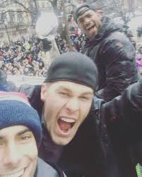 Robin Dickie (@epoxygirl)