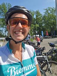 Ce matin, Mireille est allée à la rencontre d'une famille de Gatineau qui  vient de parcourir la distance Montréal/Québec à la marche pendant ses  vacances. Chantal Lacombe, son conjoint Jean et leurs