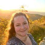 Suzanne Trent's Instagram, Twitter & Facebook