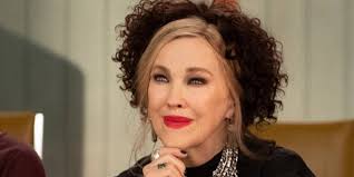 Beetlejuice 2 Honors Catherine O'Hara's Most Bizarre Schitt's Creek Moment  In The Best Way