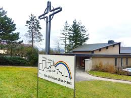 May 21 at 8:05 am ·. Jena Martin Niemoller Gemeinde Pflegt Tradition Zur Kirmes Mit Der Landesbischofin Jena