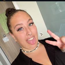 April Foxx (@aprilfox48)