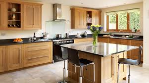 Professional & local design expertise. 5 Ideas To Be Creative With Your Grey Kitchen Cabinet Talkdecor Modern Oak Kitchen Brown Kitchen Cabinets Kitchen Design