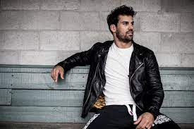 New York Jets Eric Decker Gives Tom Brady A Run For His Modeling Crown In New Fashion Campaign Eric Decker Indy Jacket Mens Outfits
