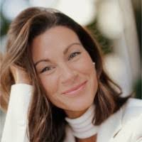 Nicole Pope's Instagram, Twitter & Facebook