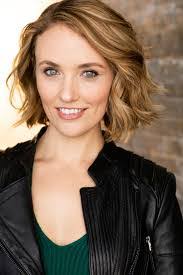 Renee Geller's Instagram, Twitter & Facebook