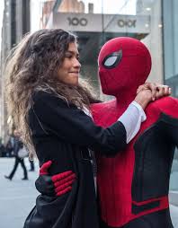 Spider Man Far From Home Director Breaks Down The Biggest Twists And That End Credits Reveal Spiderman New Movies Coming Out Tom Holland Spiderman
