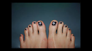 Paint a black outline around the heart pattern. Black And White Toe Nail Art Design Youtube
