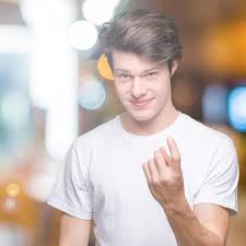 However, we fail to treat this behaviour as such and instead we accept it as a societal norm, dismissing catcalling as merely 'men being men'. Catcalling Was Es Ist Und Wie Du Dich Wehrst Brigitte De