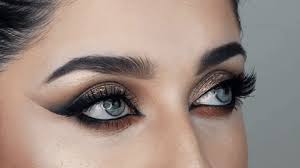 Swati lenses work with your existing eye colour to create a natural looking shade. The Best Colored Contacts For Brown Eyes
