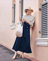 Ggambar style hijab tp cowboy / 790 hijab hipster ideas in 2021 hijab fashion muslim fashion hijabi fashion download bingkai kartu nama bayi : 10 Inspirasi Ootd Hijab Pakai Topi Gaya Kekinian Kece Maksimal