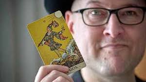 Maria Aronson hylkäsi new agen ja feminismin omistaakseen elämänsä  Jumalalle ja perheelleen