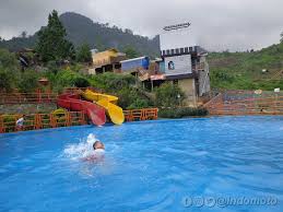 Villa Khayangan Destinasi Wisata Kekinian Di Sukamakmur Bogor Villa Kolam Renang Kolam